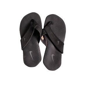 Nike youth‎ Sandals sz 3